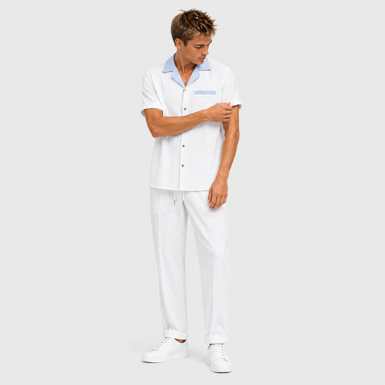 Fernando - Camisa cubana con contraste texturizado y pantalones de corte recto